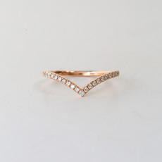 18k Rose Gold 0.16ctw Diamond Dainty V Contour Band (Size 7)