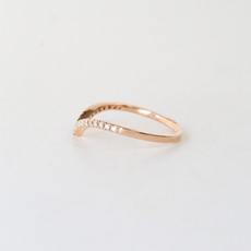 18k Rose Gold 0.16ctw Diamond Dainty V Contour Band (Size 7)