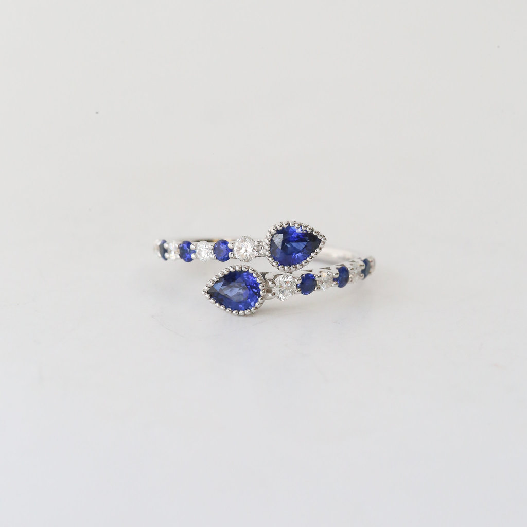 18k White Gold 0.28ctw Diamond 1.10ctw Blue Sapphire Wrap Ring (Size 7)