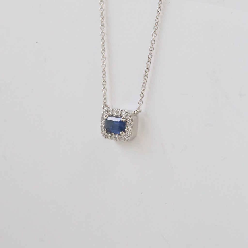 14k White Gold 0.09ctw Diamond Halo 0.30ct Blue Sapphire Necklace (16-"18")