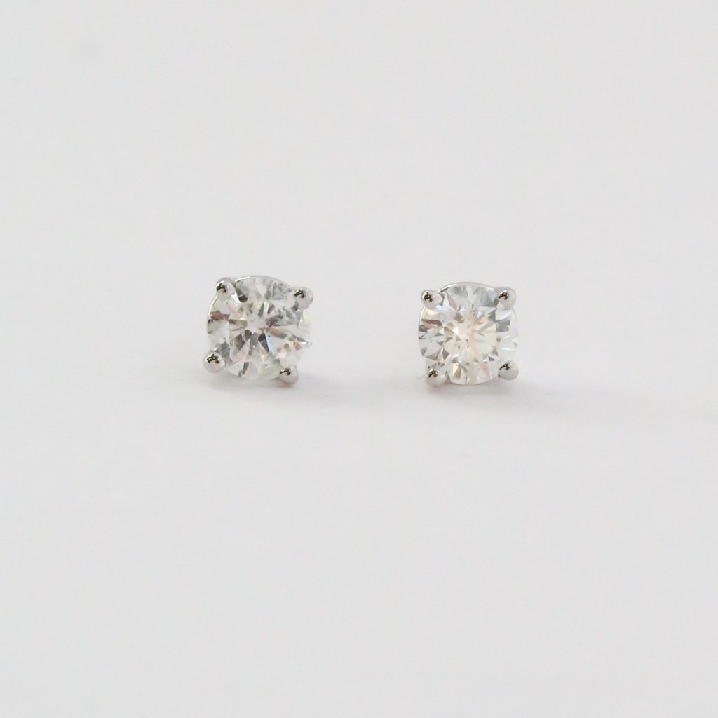 American Jewelry 14k White Gold .50ctw Round Brilliant Diamond Solitaire Stud Earrings