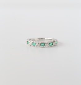 14k White Gold .21ctw Diamond and .33ctw Emerald Baguette Band