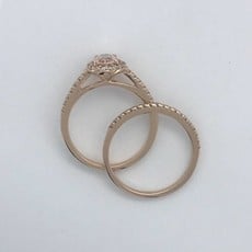 American Jewelry 14k Rose Gold 1.10ctw Diamond Halo Morganite Engagement Ring Set (Size 6)