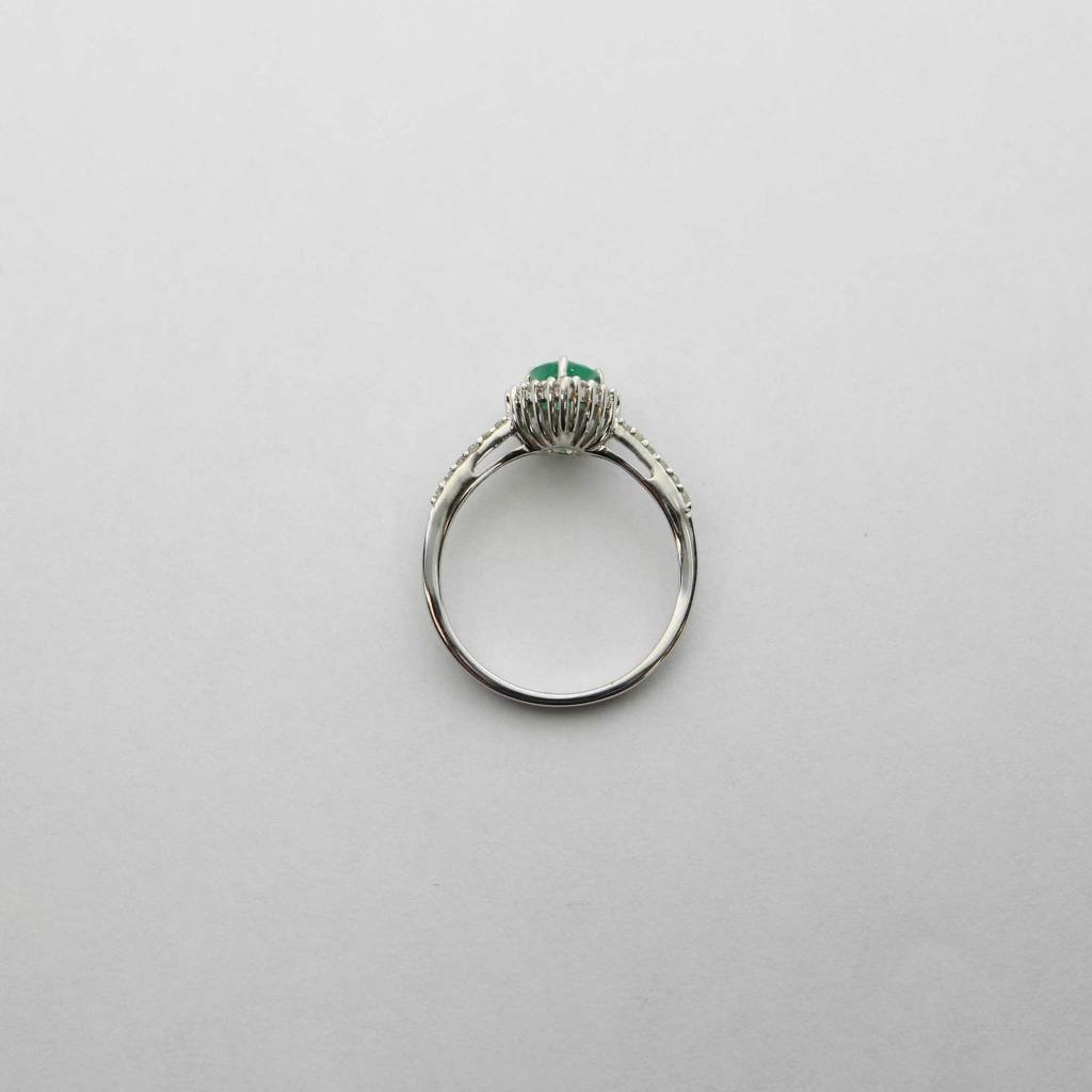 American Jewelry 14k White Gold 5/8ct Pear Emerald & 1/5ctw Diamond Halo Ladies Ring (Size 7)