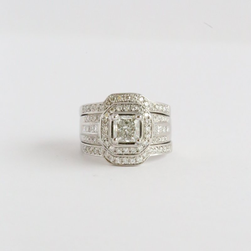 American Jewelry ESTATE 18k White Gold 2.52ctw (1.52 H/I1 Ctr) Quad Band Princess Halo Engagement Ring