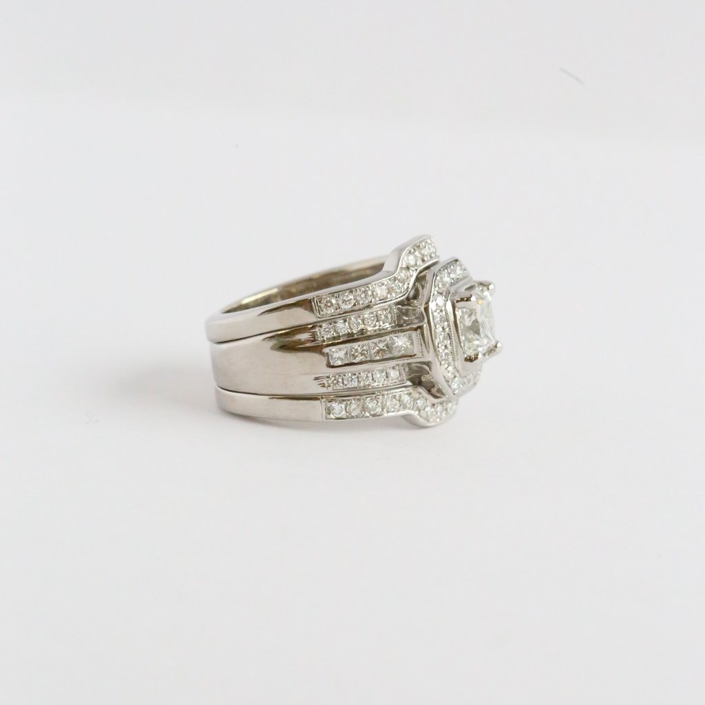 American Jewelry ESTATE 18k White Gold 2.52ctw (1.52 H/I1 Ctr) Quad Band Princess Halo Engagement Ring