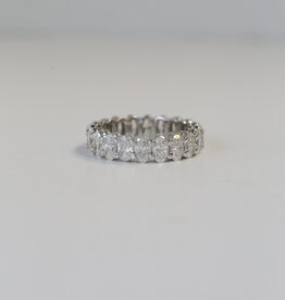 14k White Gold 4.00ctw Lab Grown Oval Diamond Eternity Band (Size 6)