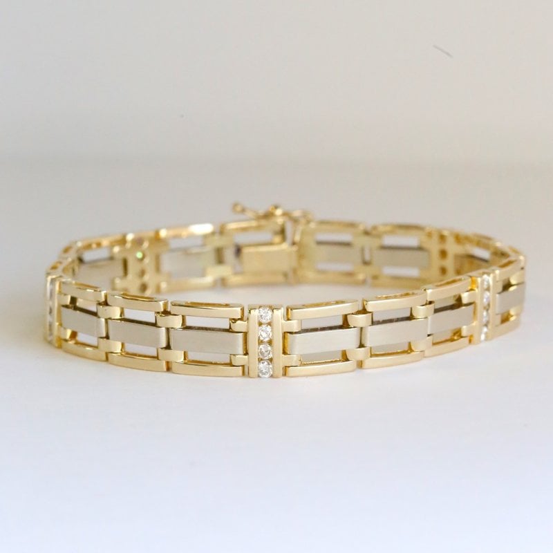 American Jewelry 14k Yellow Gold .75ctw Diamond Link Bracelet (9")