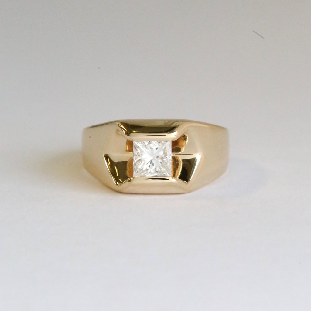 American Jewelry Gents 14k Yellow Gold Approx. 3/4ctw H/SI1 Princess Cut Diamond Ring (Size 8)
