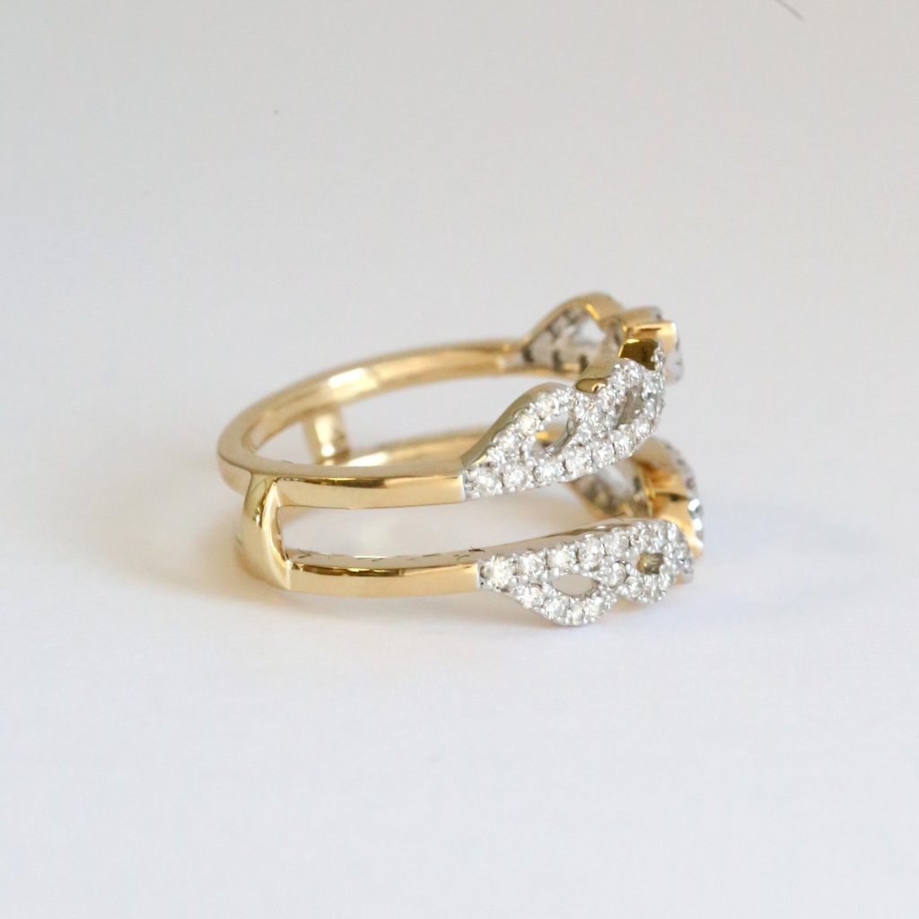 American Jewelry 14k Yellow Gold .51ctw Diamond Intricate Ring Guard (Size 7)