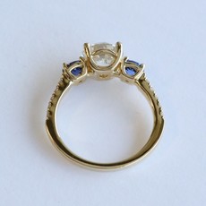 American Jewelry 14k Yellow Gold 1.65ctw Lab Diamond (1.50 G/VS2 IGI Ctr) Lab Sapphire Past Present Future Ring