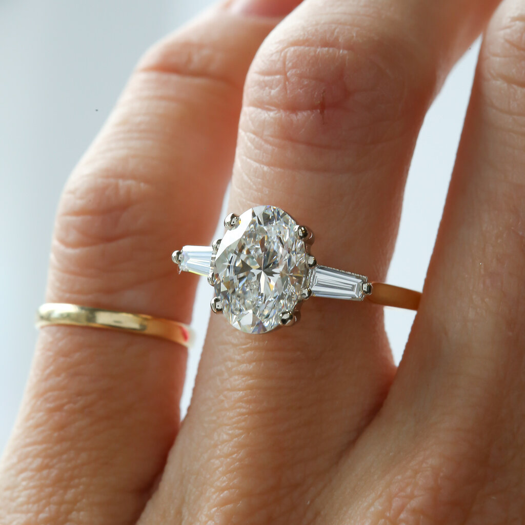 American Jewelry 14k Yellow/White Gold 3.45ctw (3.05ct E/VS1 Oval) Lab Grown Diamond Three-Stone Engagement Ring
