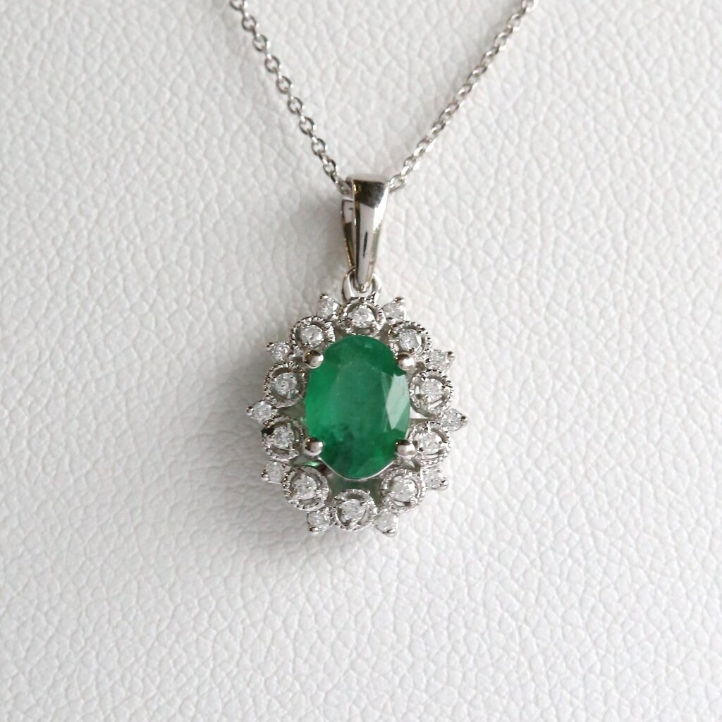 American Jewelry 14k White Gold .42ctw Emerald  .08 Diamond Milgrain Halo Necklace
