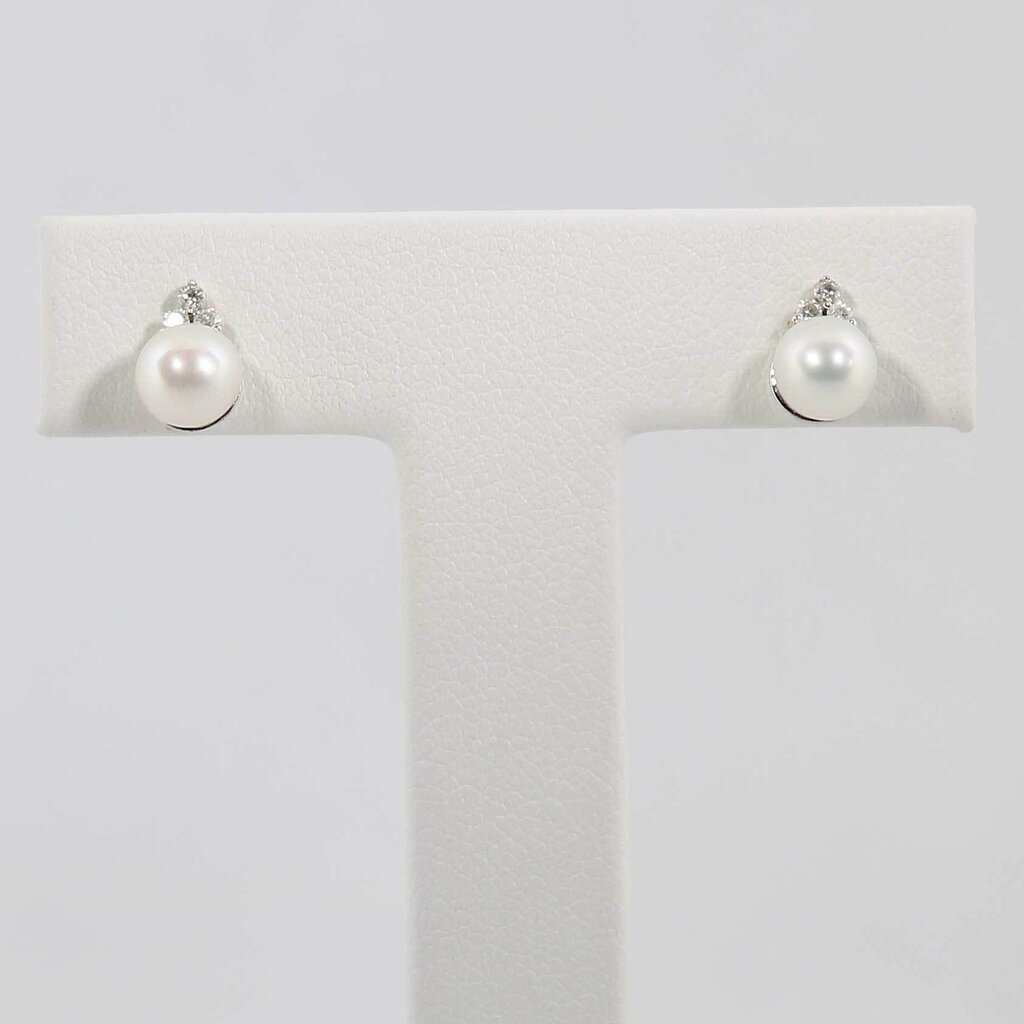 American Jewelry 14k White Gold Freshwater Pearl & Diamond Birthstone Earrings