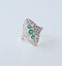 American Jewelry 14k White Gold 0.23ctw Diamond 0.26ctw Emerald Bezel Set Milgrain Vintage Ring (Size 7)
