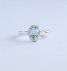 American Jewelry 14k White Gold .66ctw Aquamarine .11ct Diamond Halo Ring (Size 6.5)