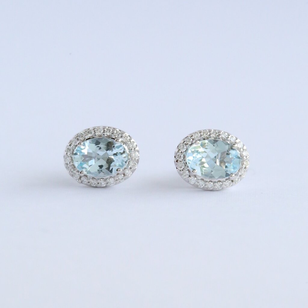 American Jewelry 14k White Gold 1.18ct Aquamarine .18ct Diamond Oval Halo Stud Earrings