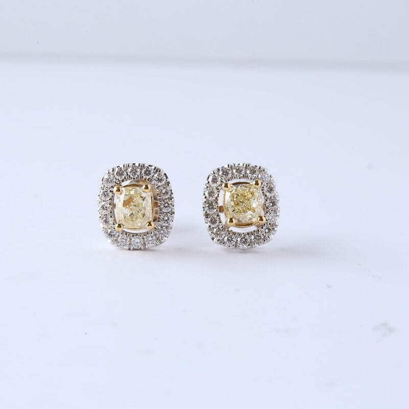 American Jewelry 18k Yellow & White Gold 2.01ctw (1.30ctrs) Fancy Yellow & White Radiant Cut Diamond Halo Earring Studs