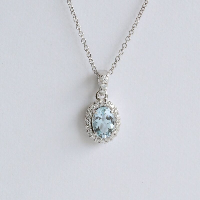 American Jewelry 14k White Gold Approx .15ctw Diamond & Aquamarine Oval Halo Necklace