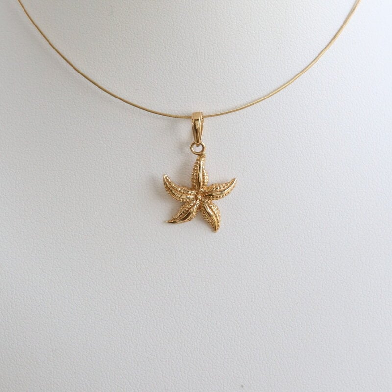American Jewelry 14k Yellow Gold Starfish Necklace on Flexible Snake Necklace