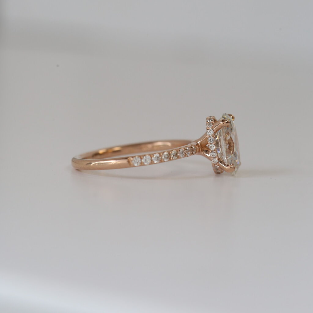 American Jewelry 14K Rose Gold 1.94ctw (1.71ct G/VVS2 IGI Lab Grown Oval) Diamond Hidden Halo Engagement Ring (Size 6)