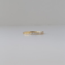 18k Yellow Gold .17ct Mini Baguette Diamond Band (Size 6.5)