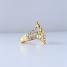 18k Yellow Gold .83ct Round, Baguette, and Princess Cut Diamond Fashion ring (Size 6.75)