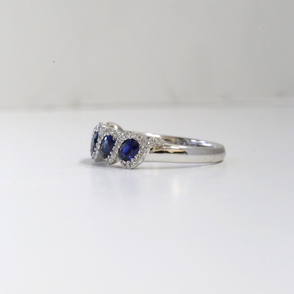 18k White Gold .22ct Diamond and 1.03ct Sapphire Infinity Inspired Halo Ring (6.5)