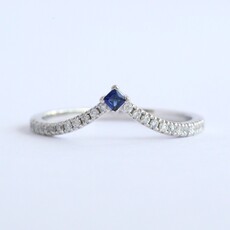 American Jewelry 14K White Gold .21ctw Sapphire Diamond Wishbone V Contour Ring (Size 7)