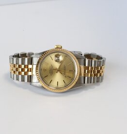Rolex Rolex Datejust Oyster Perpetual with Champagne Dial 36mm