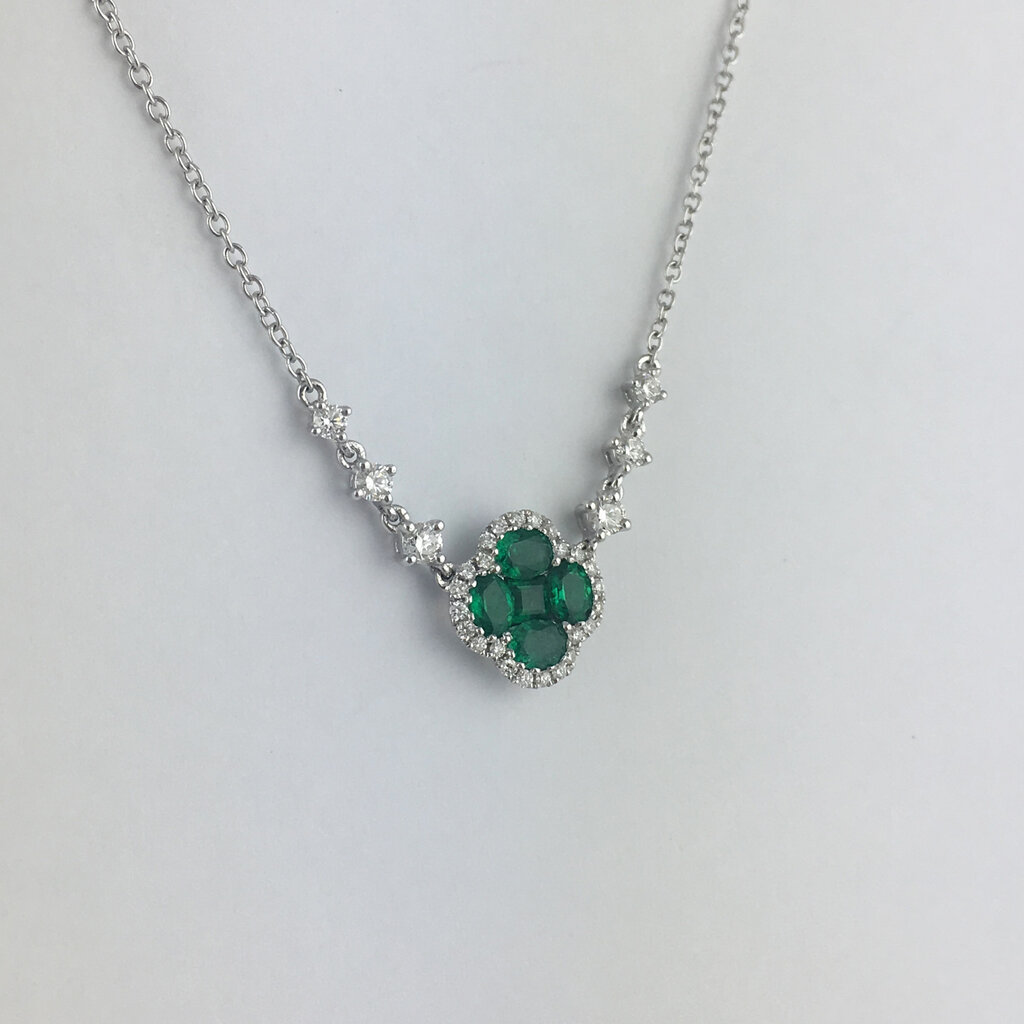 18k White Gold .60ctw Emerald & .38ctw Diamond Clover Pendant Necklace