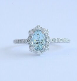 American Jewelry 14k White Gold .70ctw Aquamarine .50ctw Diamond Halo Scalloped Ring (Size 7)