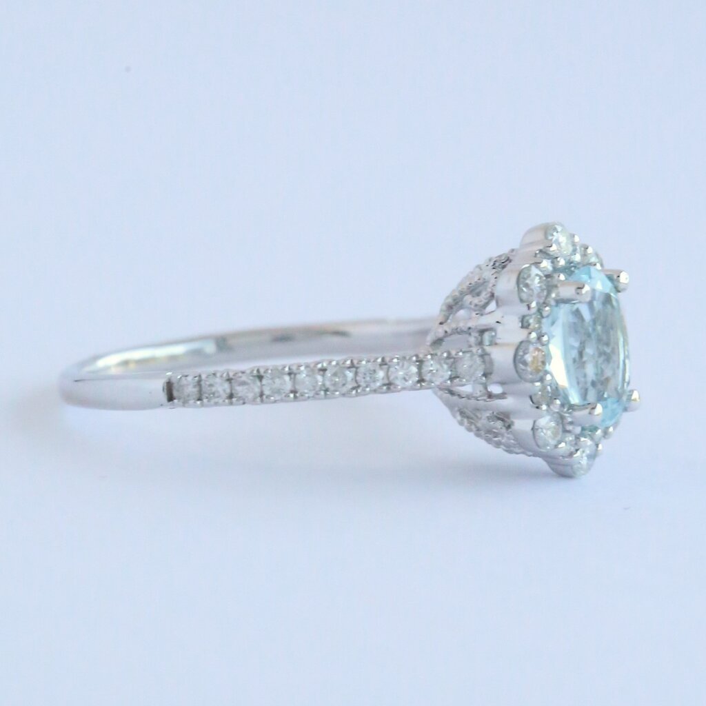 American Jewelry 14k White Gold .70ctw Aquamarine .50ctw Diamond Halo Scalloped Ring (Size 7)