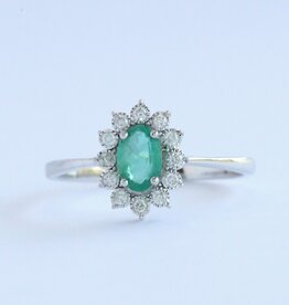 American Jewelry 14k White Gold .40ctw Emerald .12ct Diamond Halo Oval Ring (Size 7)