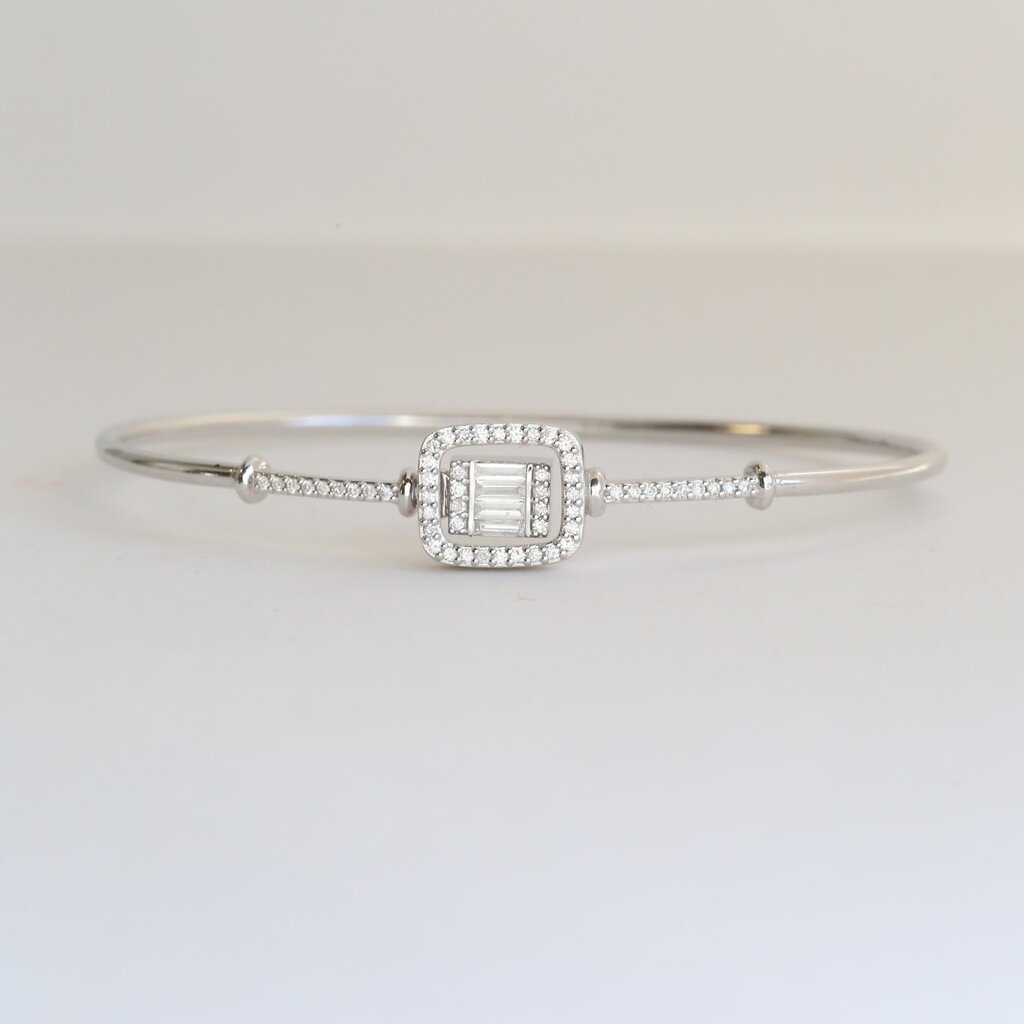 American Jewelry 14k White Gold .41ctw Diamond Baguette and Round Bangle Bracelet