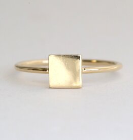 American Jewelry 14k Yellow Gold Square Engravavble Ring (Size 7)