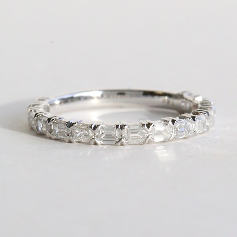 American Jewelry 14k White Gold 1ctw Emerald Cut Diamond Wedding Band Ring (Size 7)