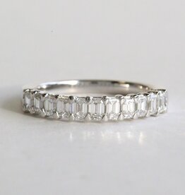 American Jewelry 14k White Gold 1ctw Diamond Emerald Cut Wedding Band (Size 7)