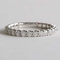 American Jewelry 14k White Gold .93ctw Diamond Straight Wedding Band Ring (Size 7)