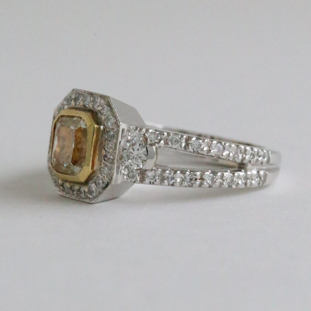 American Jewelry 18k Yellow & White Gold 1.64ctw (1.02 Yellow Ctr) Cushion Bezel Center w/ Split Shank Engagement Ring