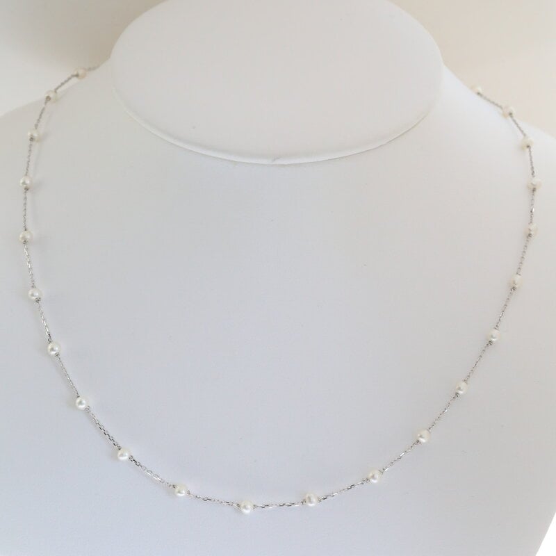 American Jewelry 14k White Gold Station Pearl Necklace
