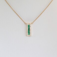 American Jewelry 14k Yellow Gold .25ctw Emerald .16ctw Diamod Halo Bar Necklace