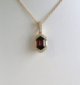 American Jewelry 14k Yellow Gold 1.42ct Garnet .12ct Diamond Hexagon Necklace