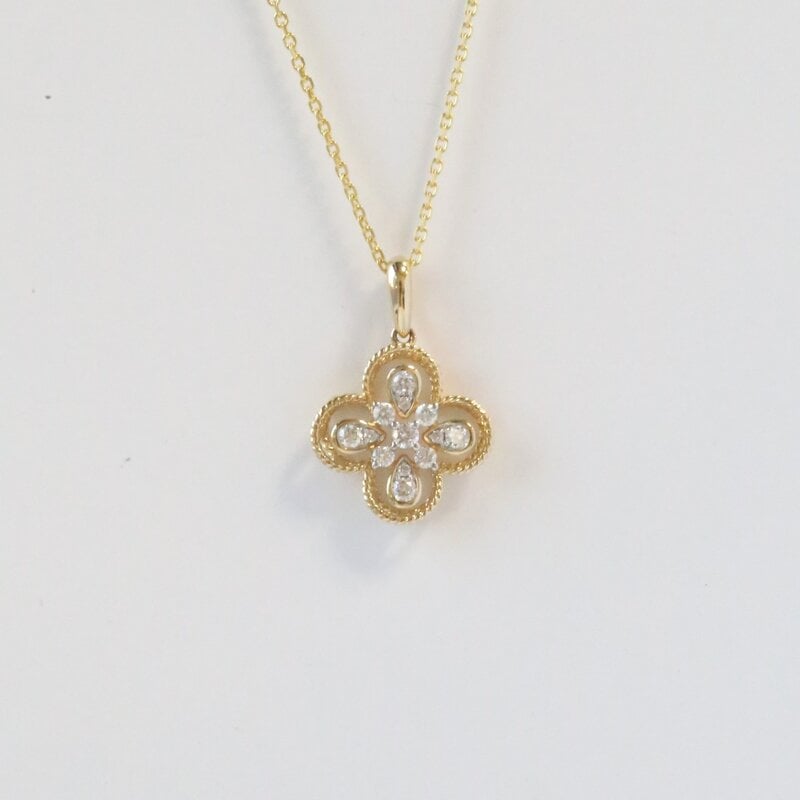 American Jewelry 14k Yellow Gold .26ctw Diamond Milgrain Clover Necklace