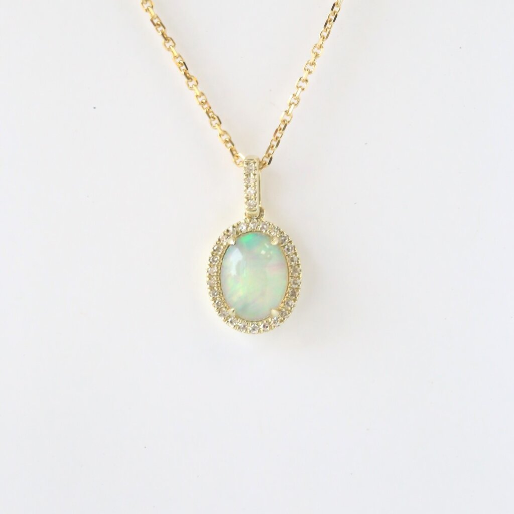 American Jewelry 14k Yellow Gold .82ct Opal Cabachon .10ctw Diamond Halo Necklace