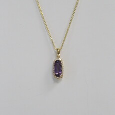 American Jewelry 14k Yellow Gold .94ct Amethyst .12ct Diamond Modified Oval Halo Necklace