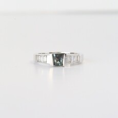 18k White Gold 1ct Natural Trapezoid Alexandrite with 1/2ctw Invisible-Set Baguettes (Size 5.5)