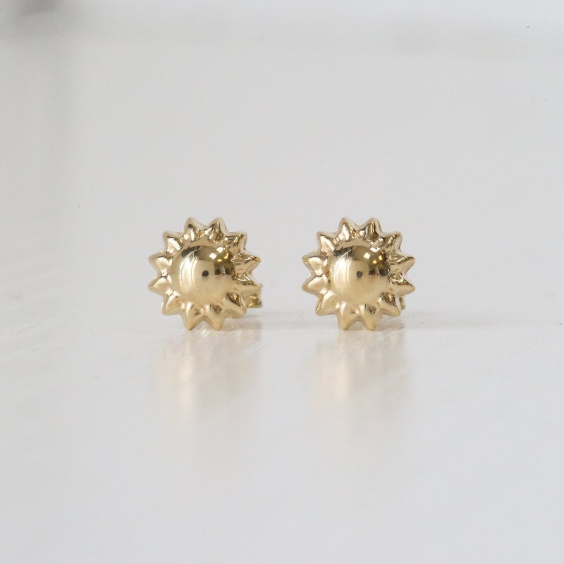 American Jewelry 14k Yellow Gold Sun Stud Earrings
