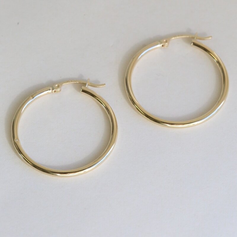 American Jewelry 14k Yellow Gold 30mm Hoop Earrings