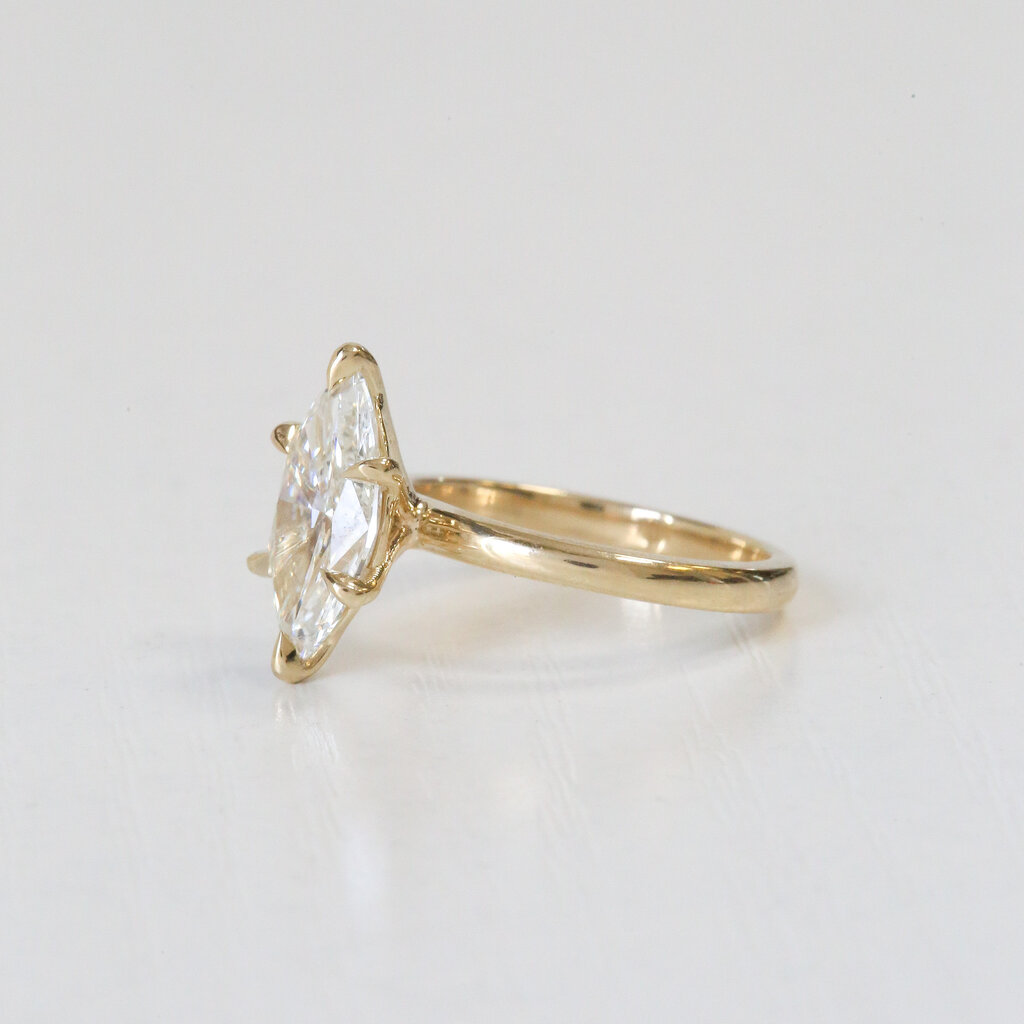14k Yellow Gold 2.17ct G/VS1 IGI Lab Grown Marquise Diamond 6 Prong Solitaire Engagement Ring (Size 5)
